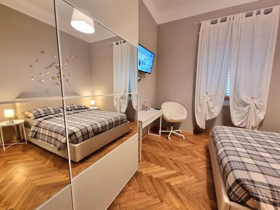 Residence Montanelli Trieste Bagian luar foto