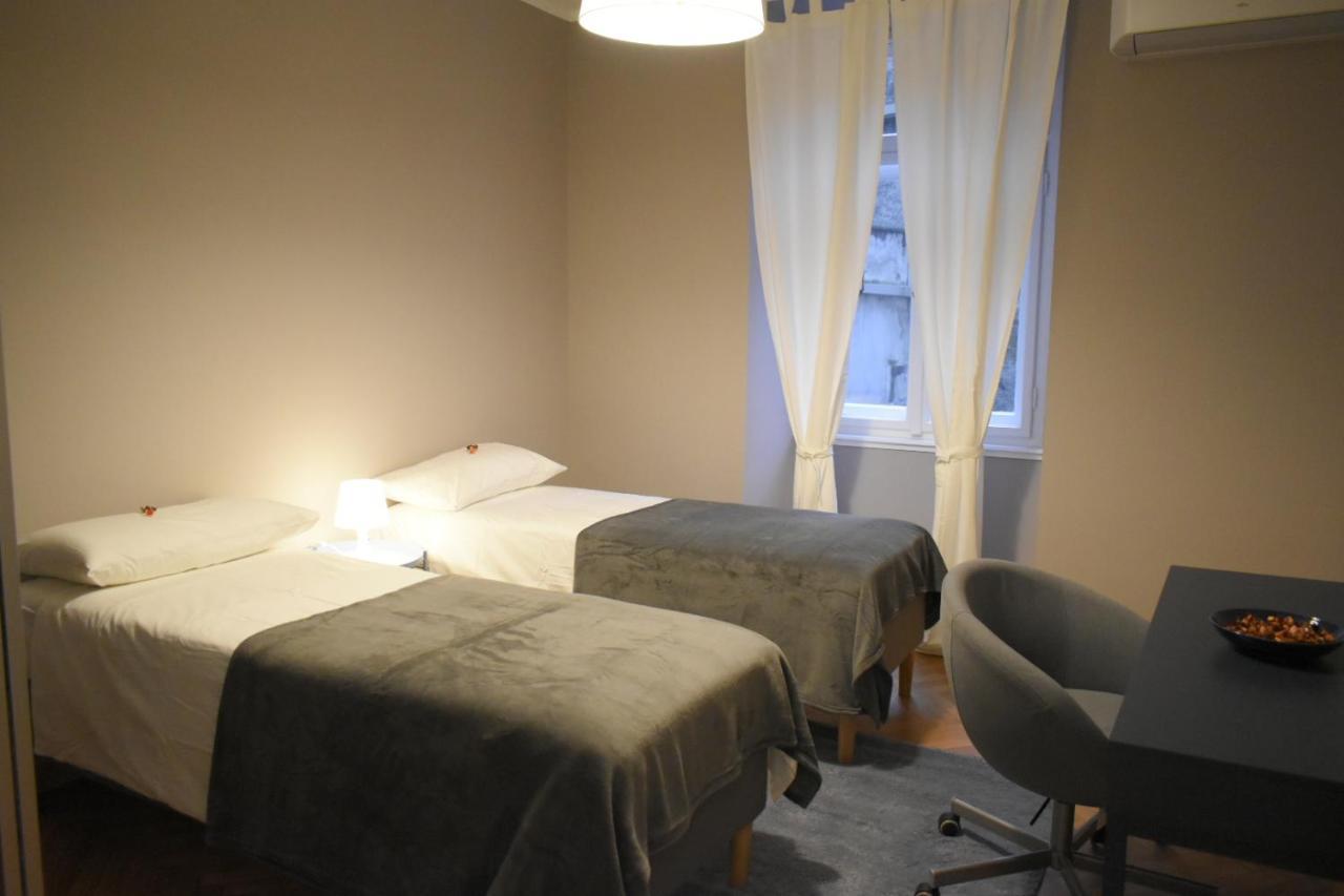 Residence Montanelli Trieste Bagian luar foto